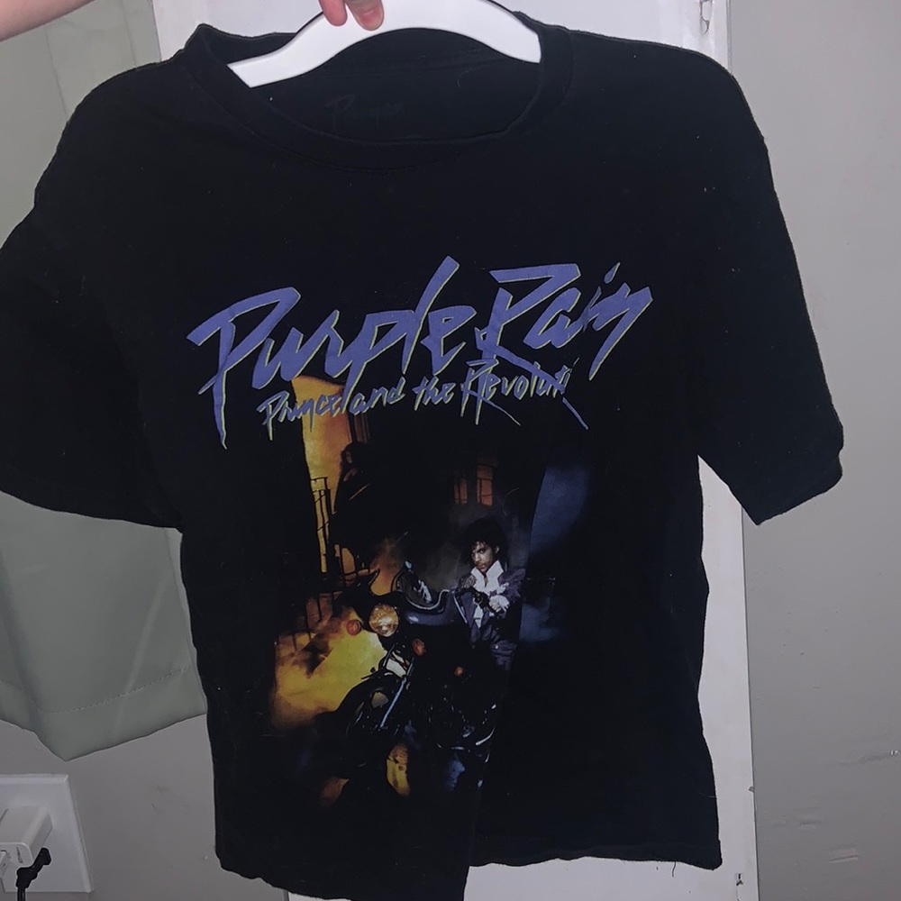 Junior graphic tshirt